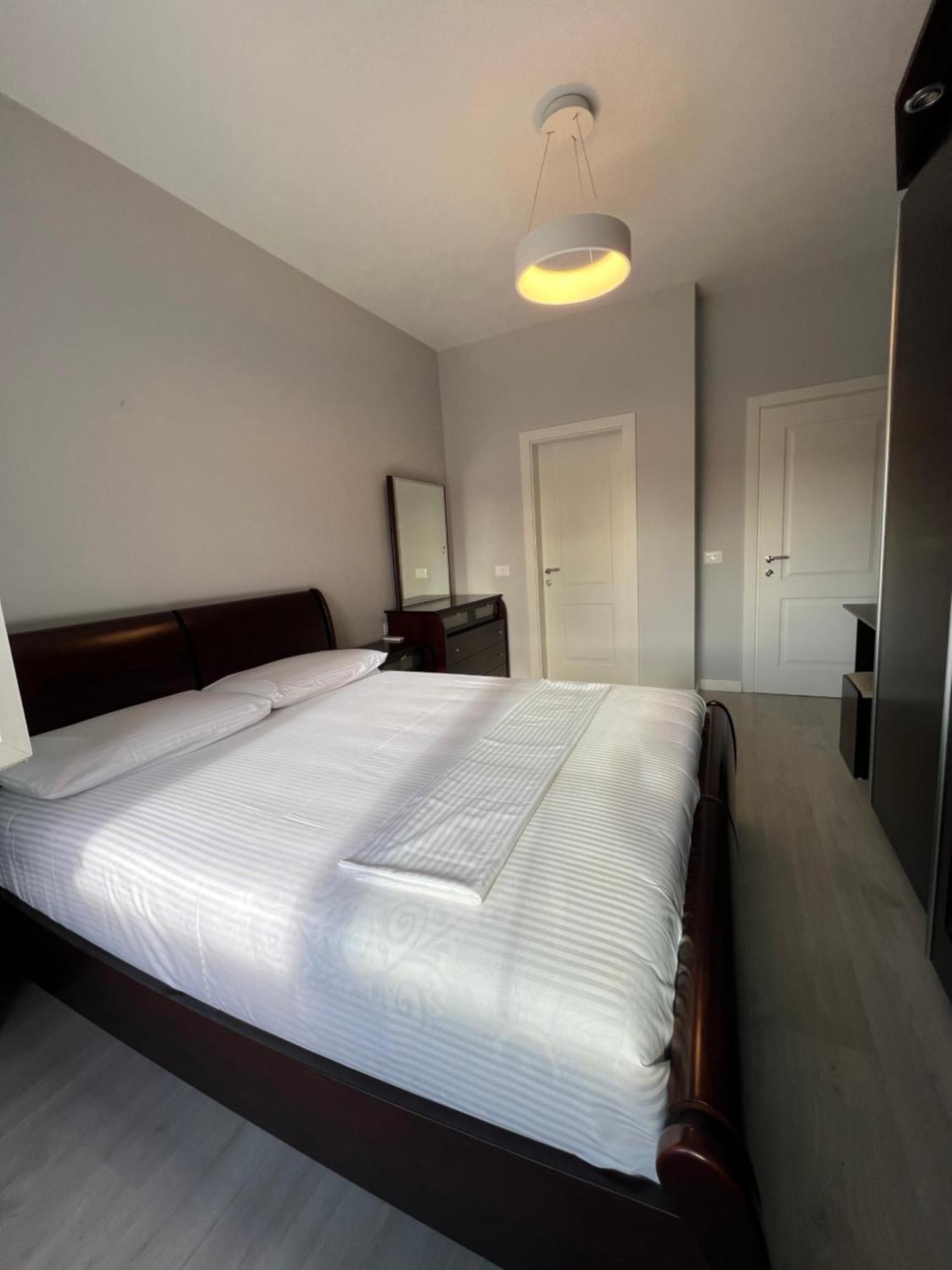 Tirana Gallery Apartment - City Center View Exterior foto